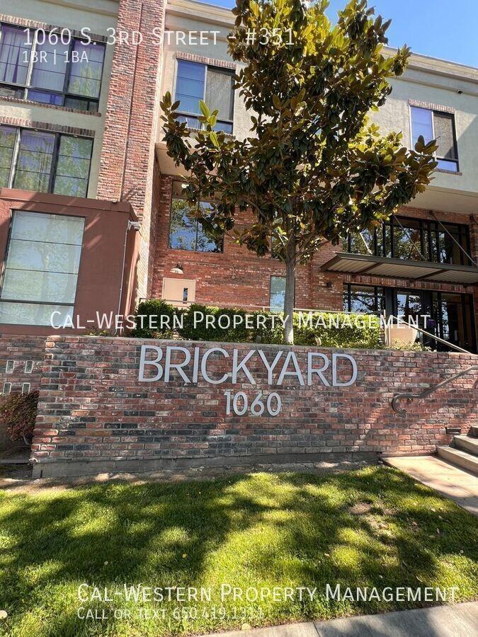 Listing photo 1 of 5