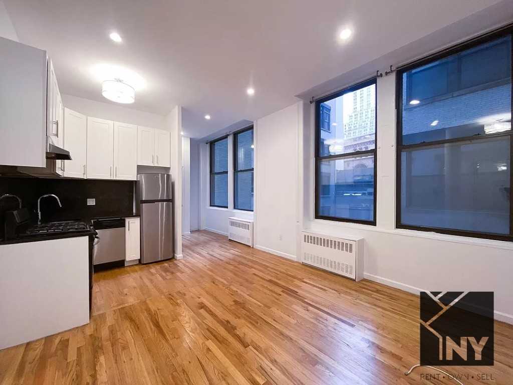 Listing photo 1 of 5