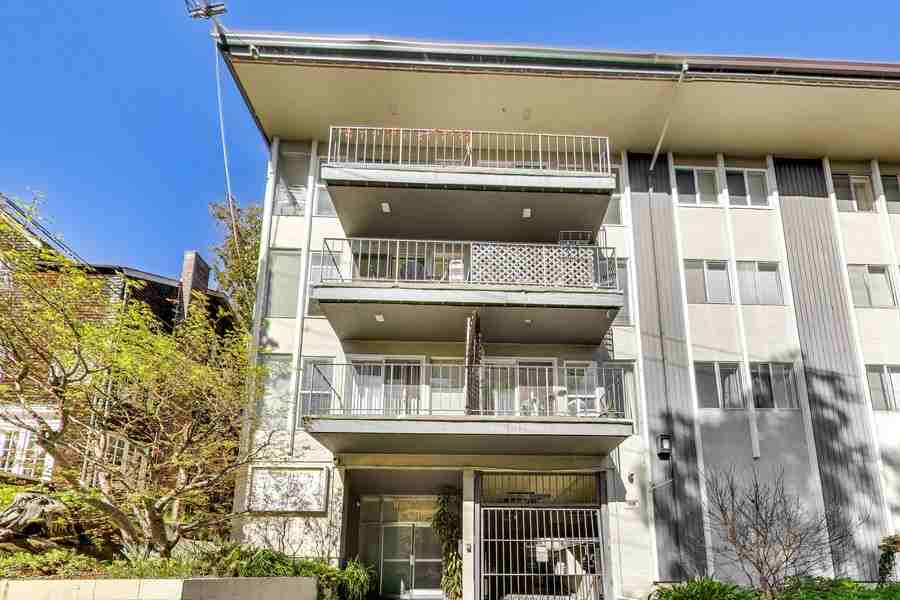 Listing photo 1 of 5