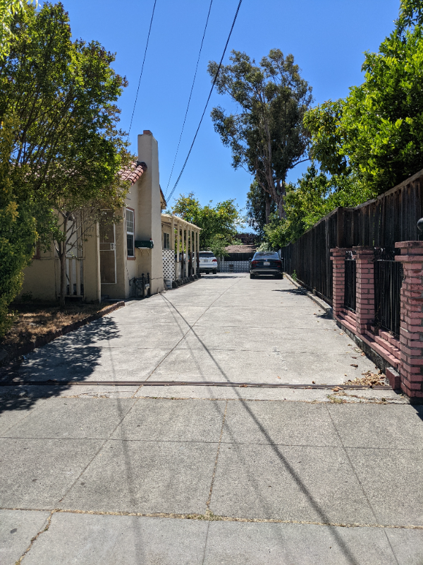 Listing photo 1 of 3