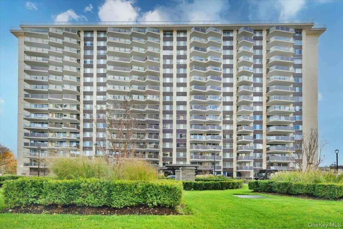 Listing photo 1 of 5