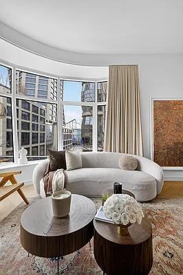 Listing photo 1 of 5