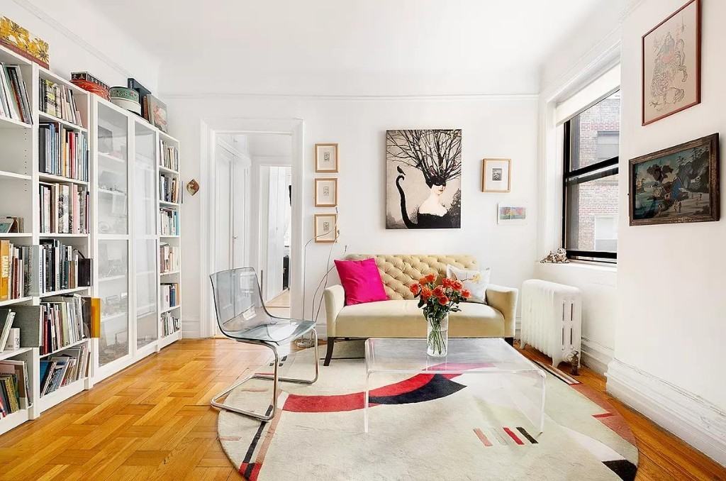 Listing photo 1 of 4