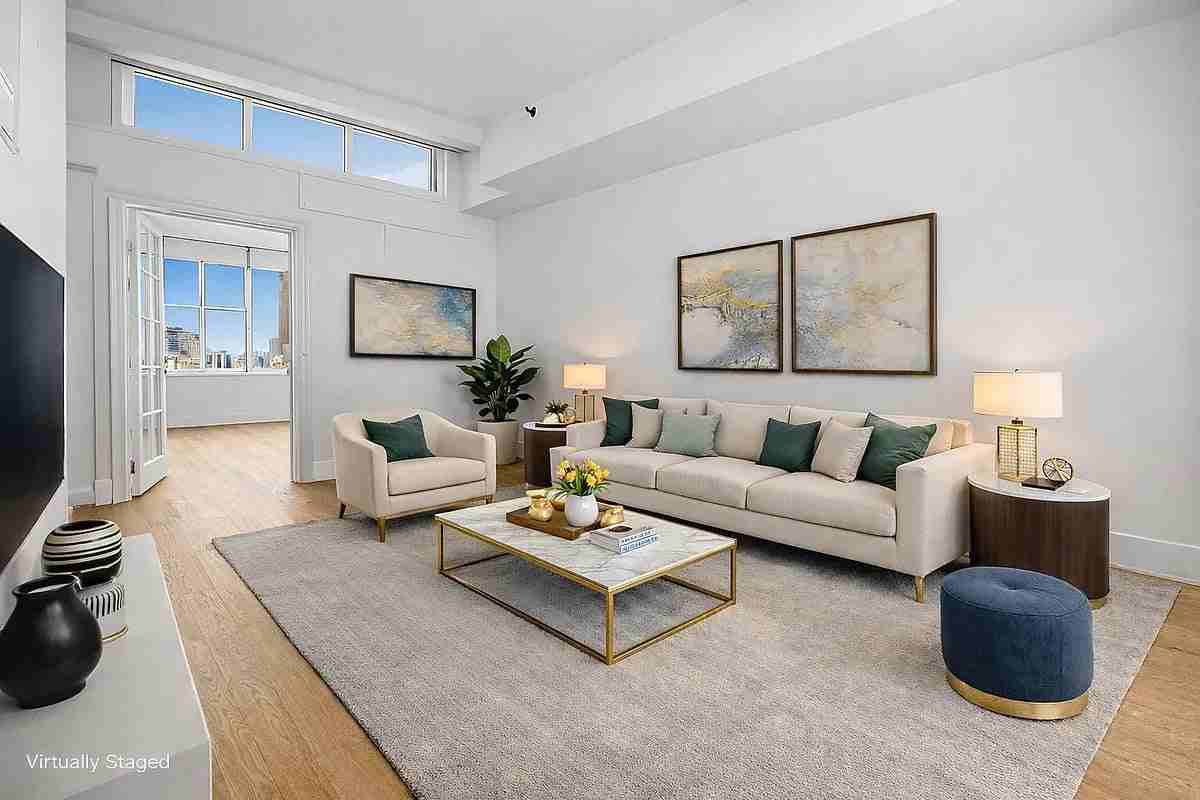 Listing photo 1 of 5