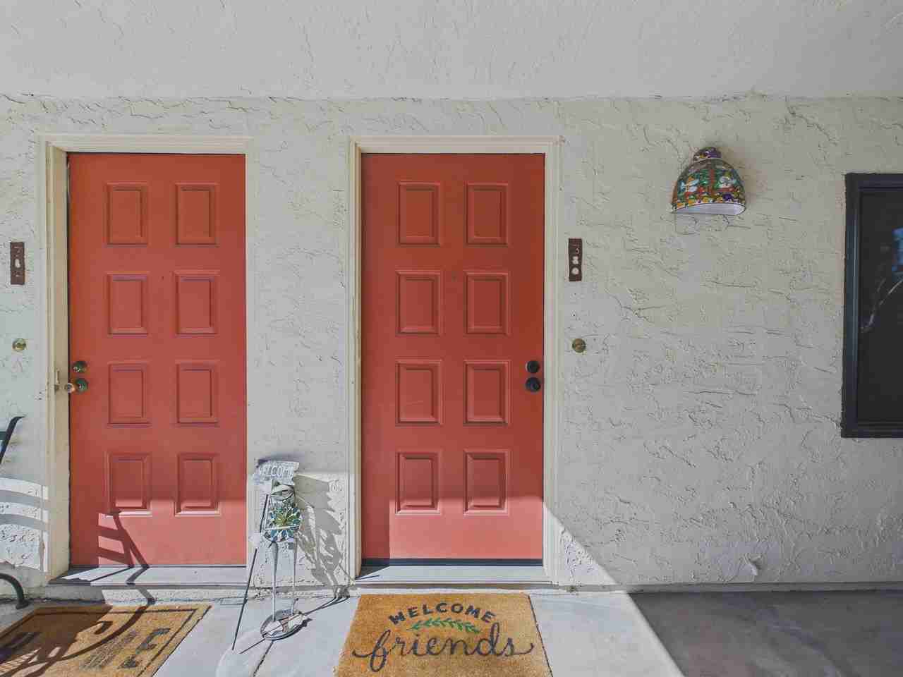 Listing photo 1 of 5