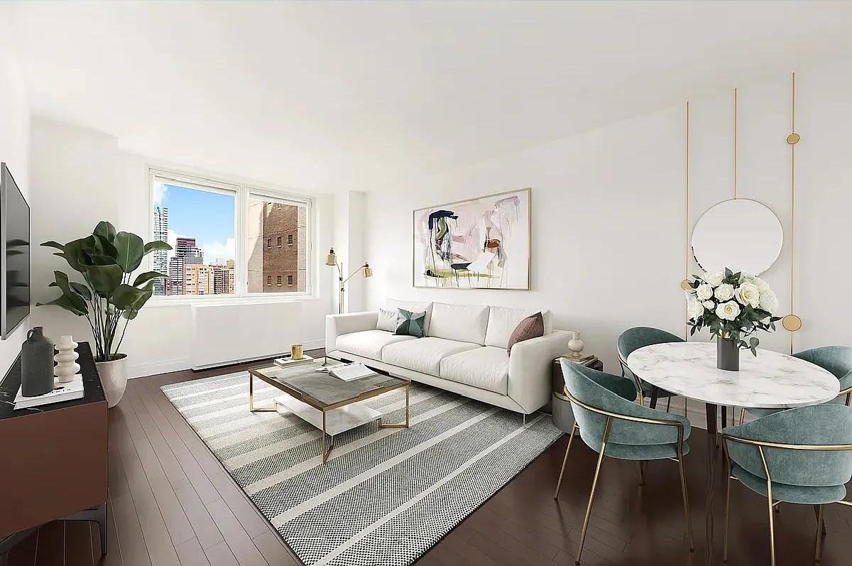 Listing photo 1 of 5