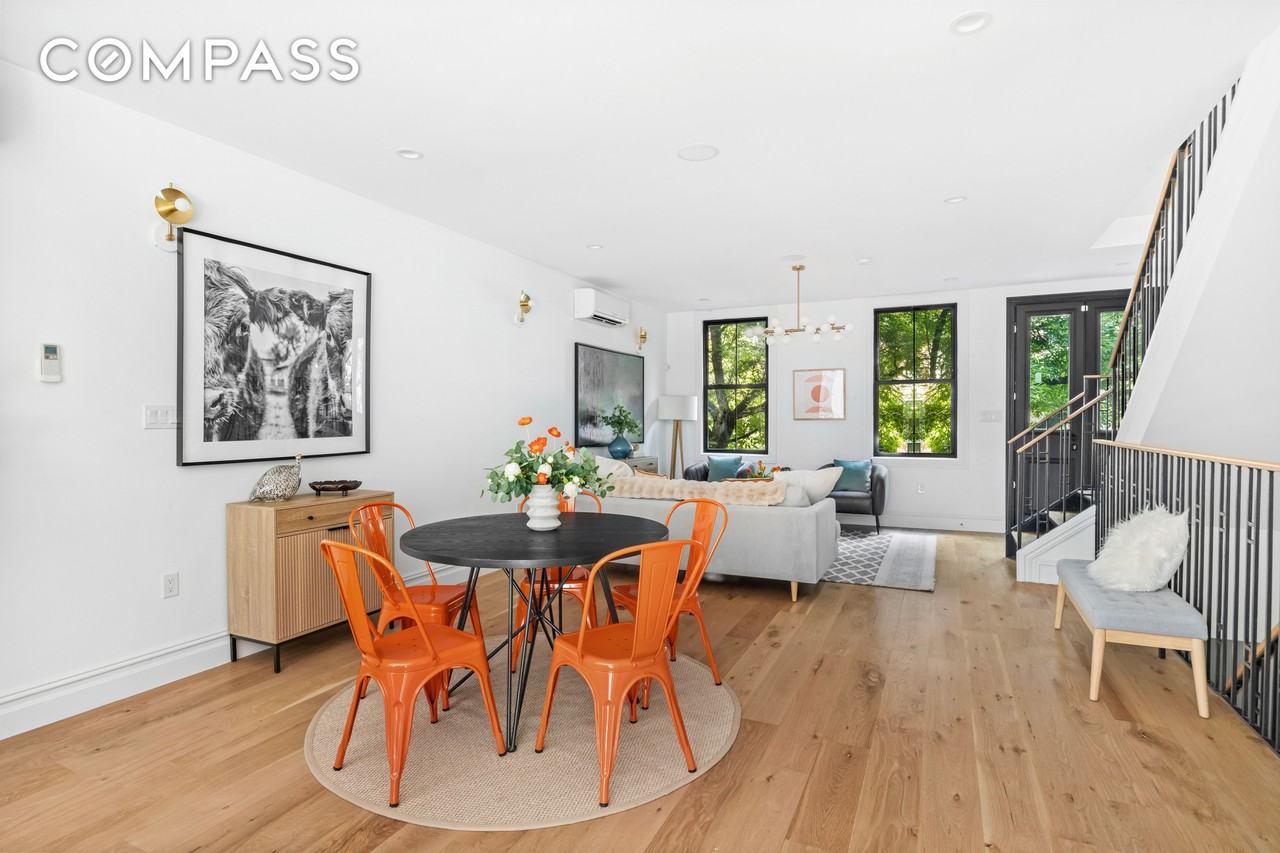 Listing photo 1 of 5