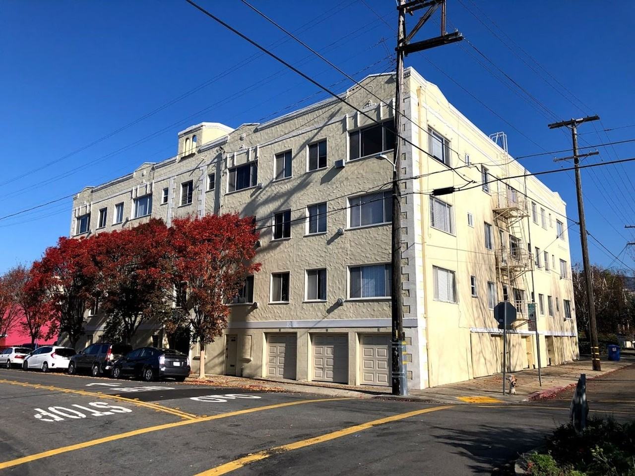 Listing photo 1 of 5