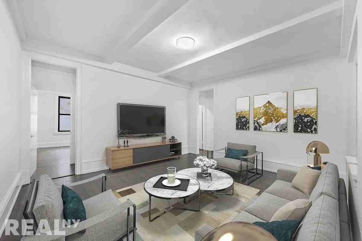 Listing photo 1 of 5