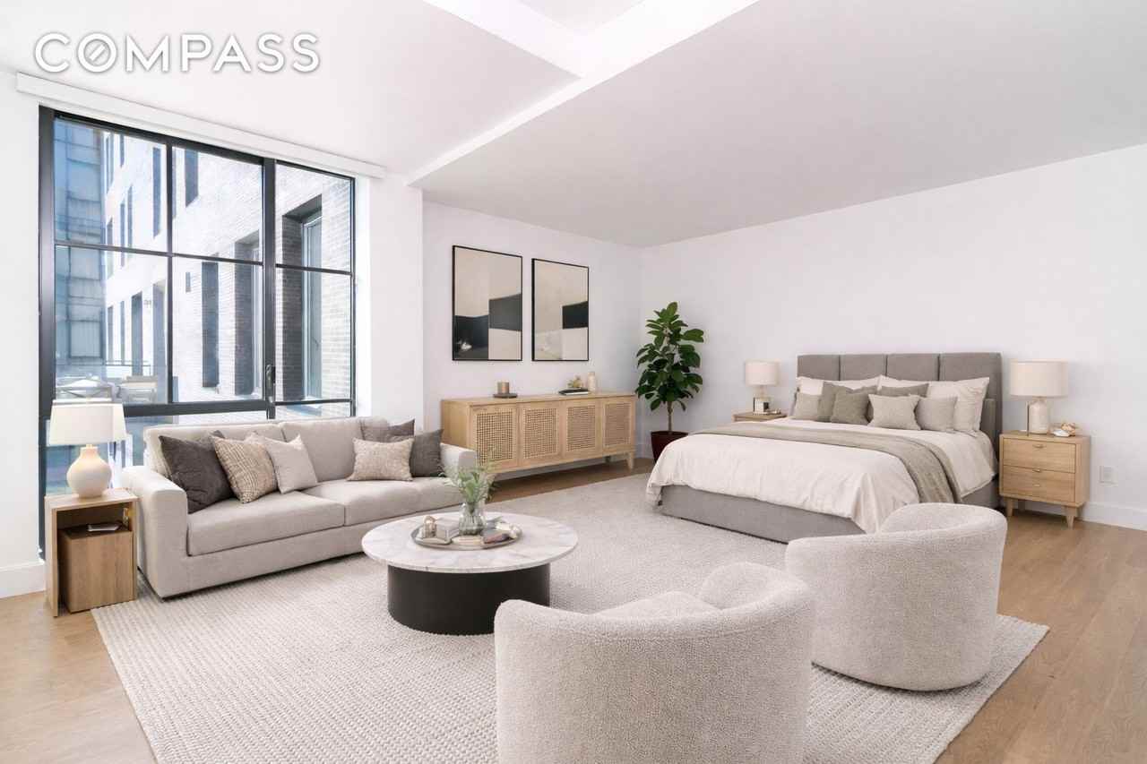 Listing photo 1 of 5