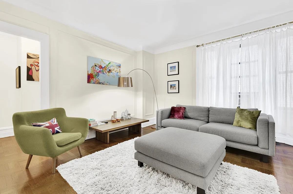 Listing photo 1 of 5