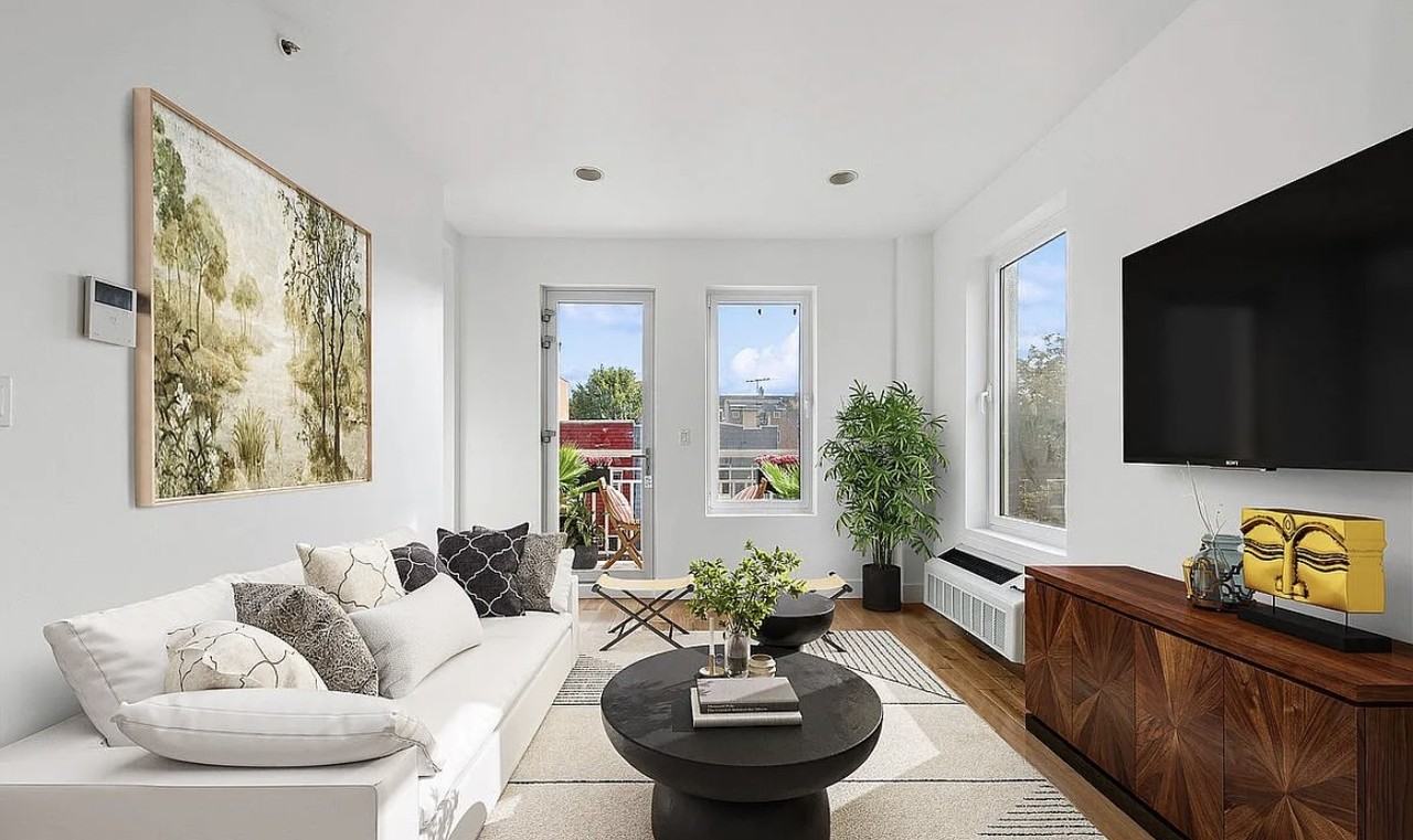 Listing photo 1 of 5