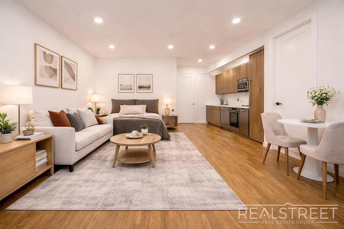 Listing photo 1 of 2