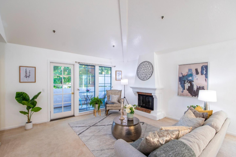 Listing photo 1 of 5