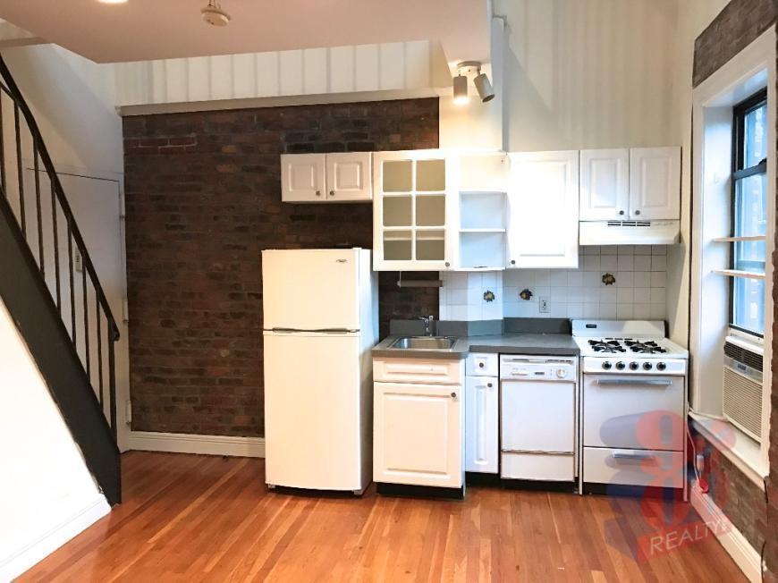 Listing photo 1 of 5