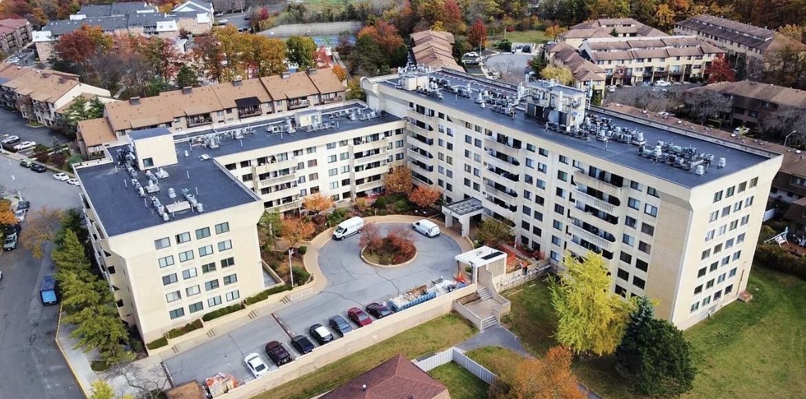 Listing photo 1 of 5