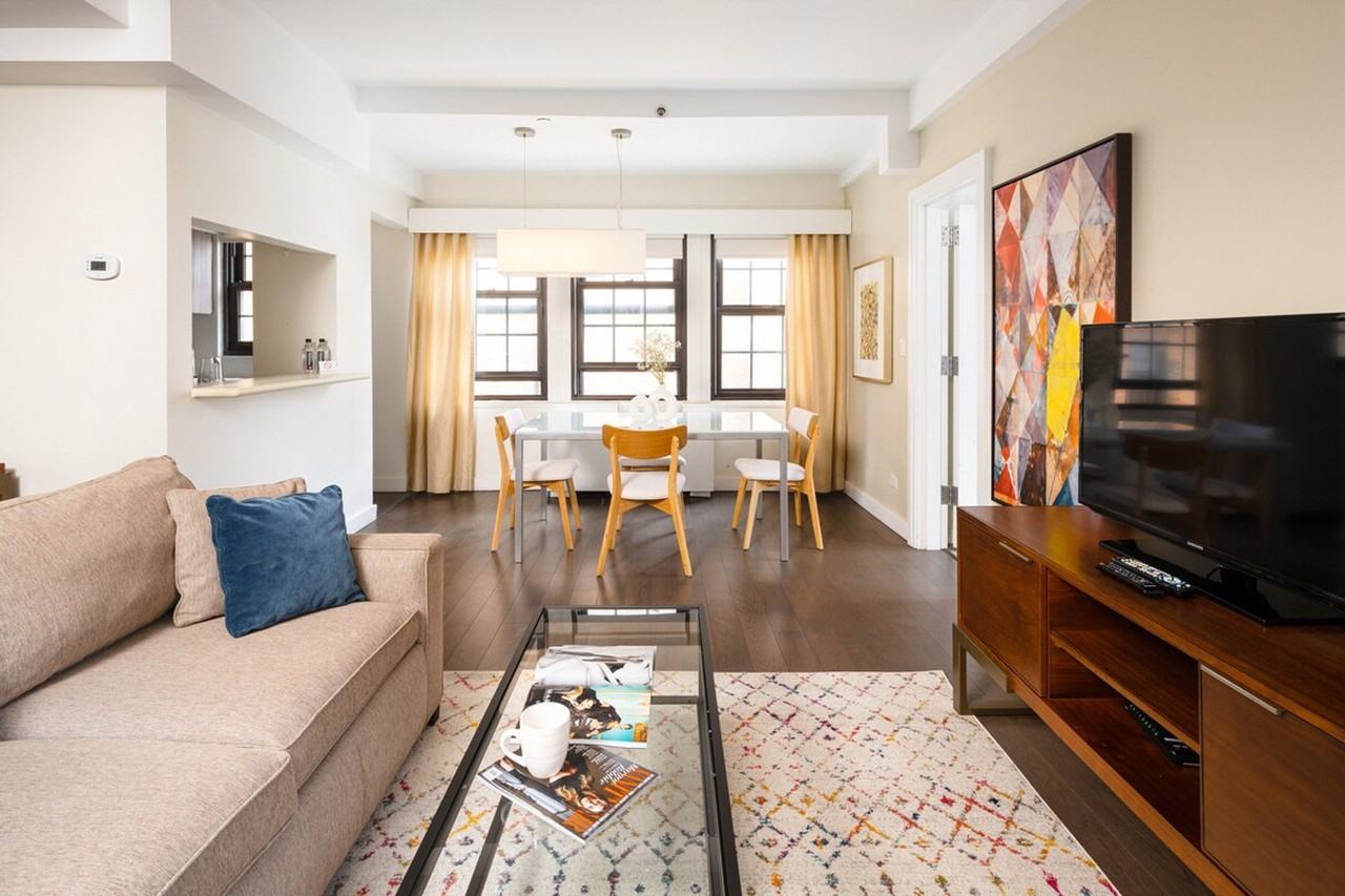 Listing photo 1 of 5