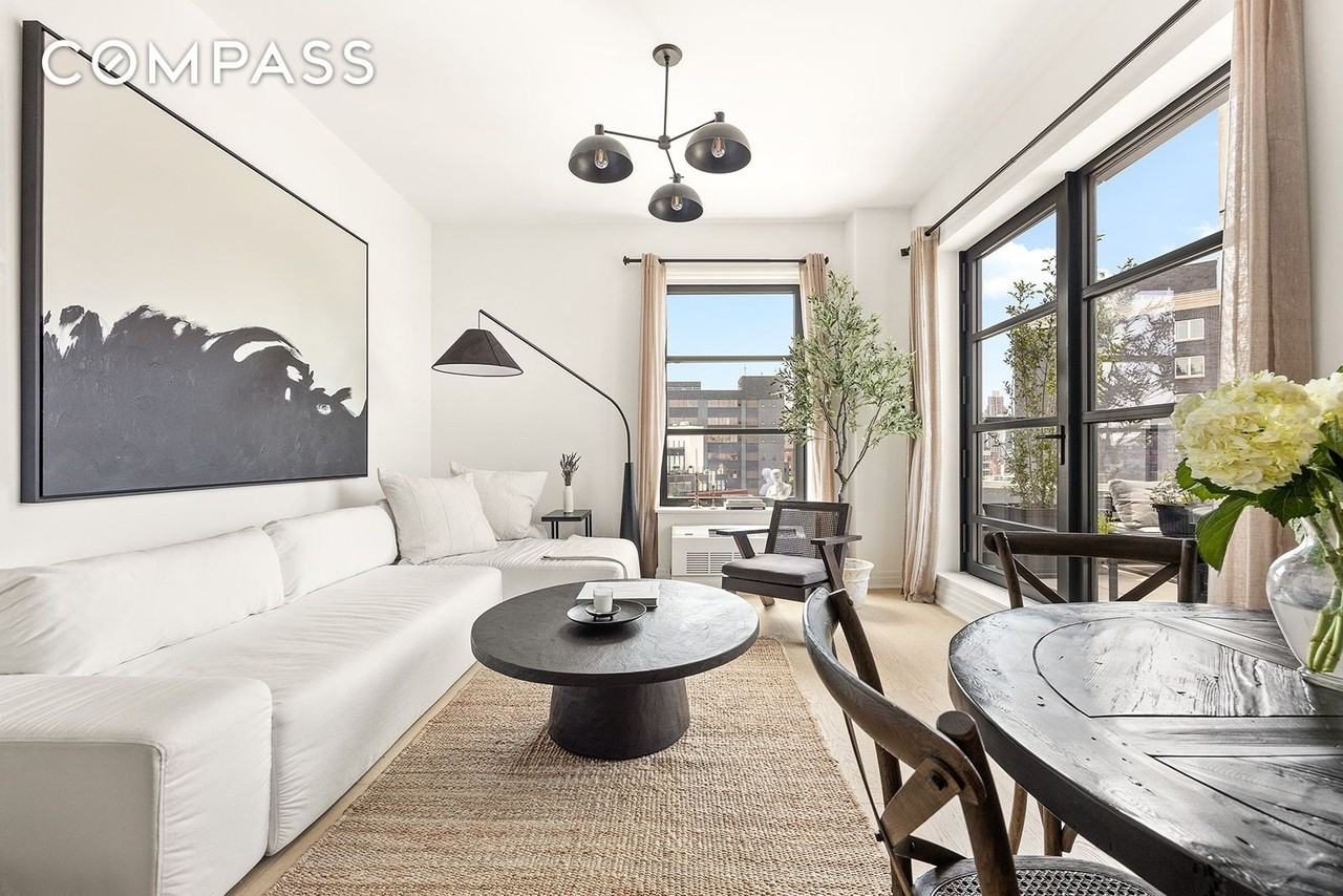 Listing photo 1 of 5