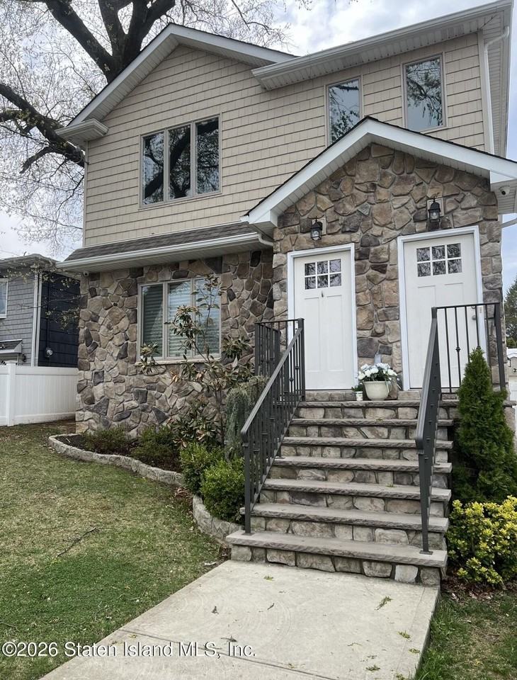 Listing photo 1 of 5