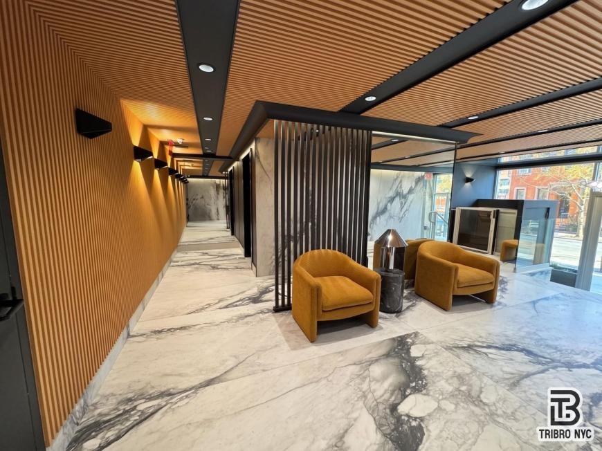 Listing photo 1 of 4