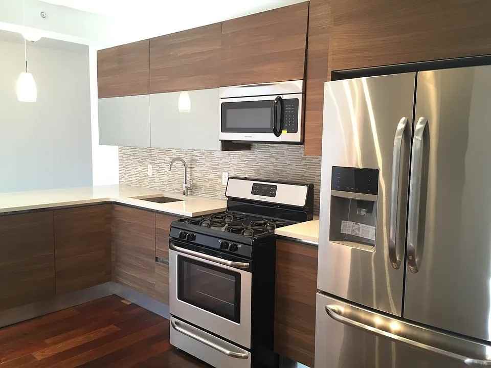 Listing photo 1 of 5