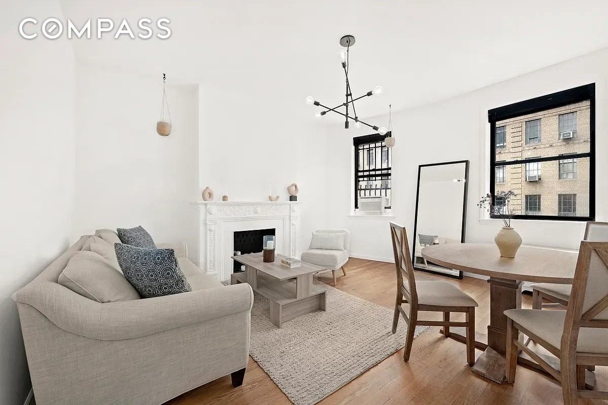 Listing photo 1 of 5