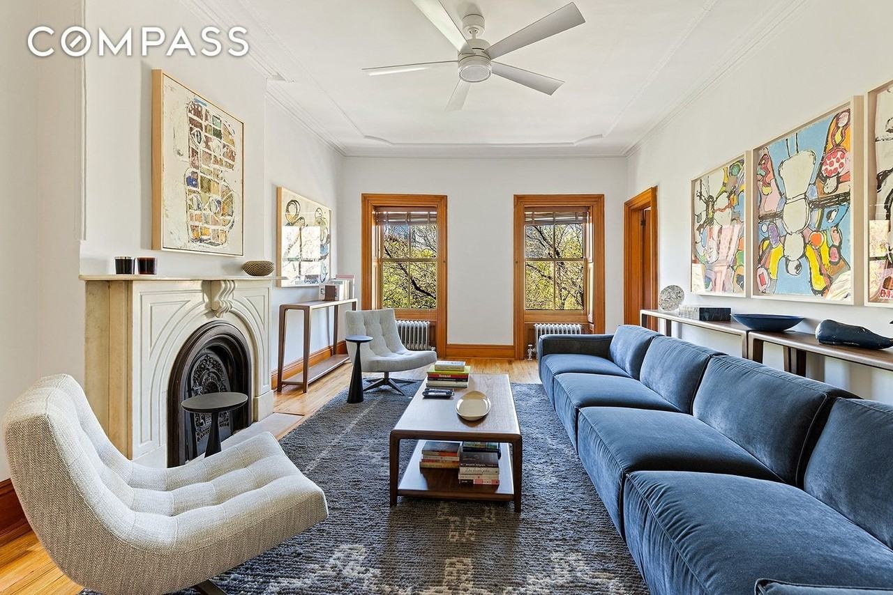 Listing photo 1 of 5