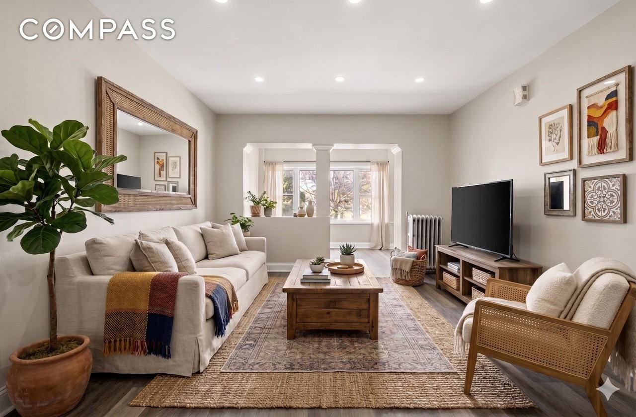 Listing photo 1 of 5