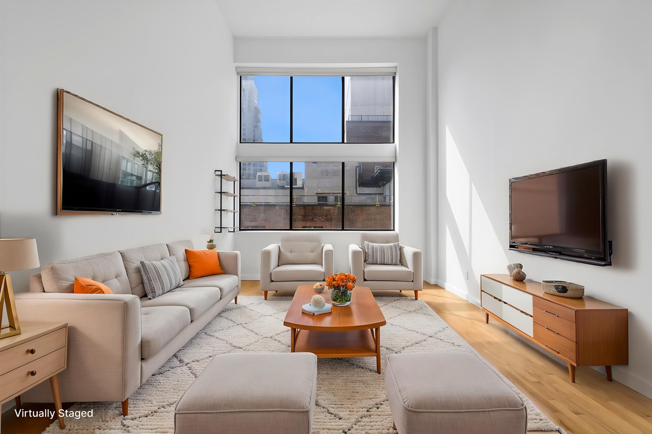 Listing photo 1 of 5