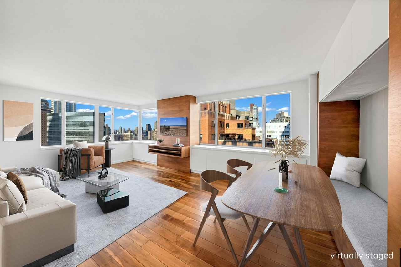 Listing photo 1 of 5