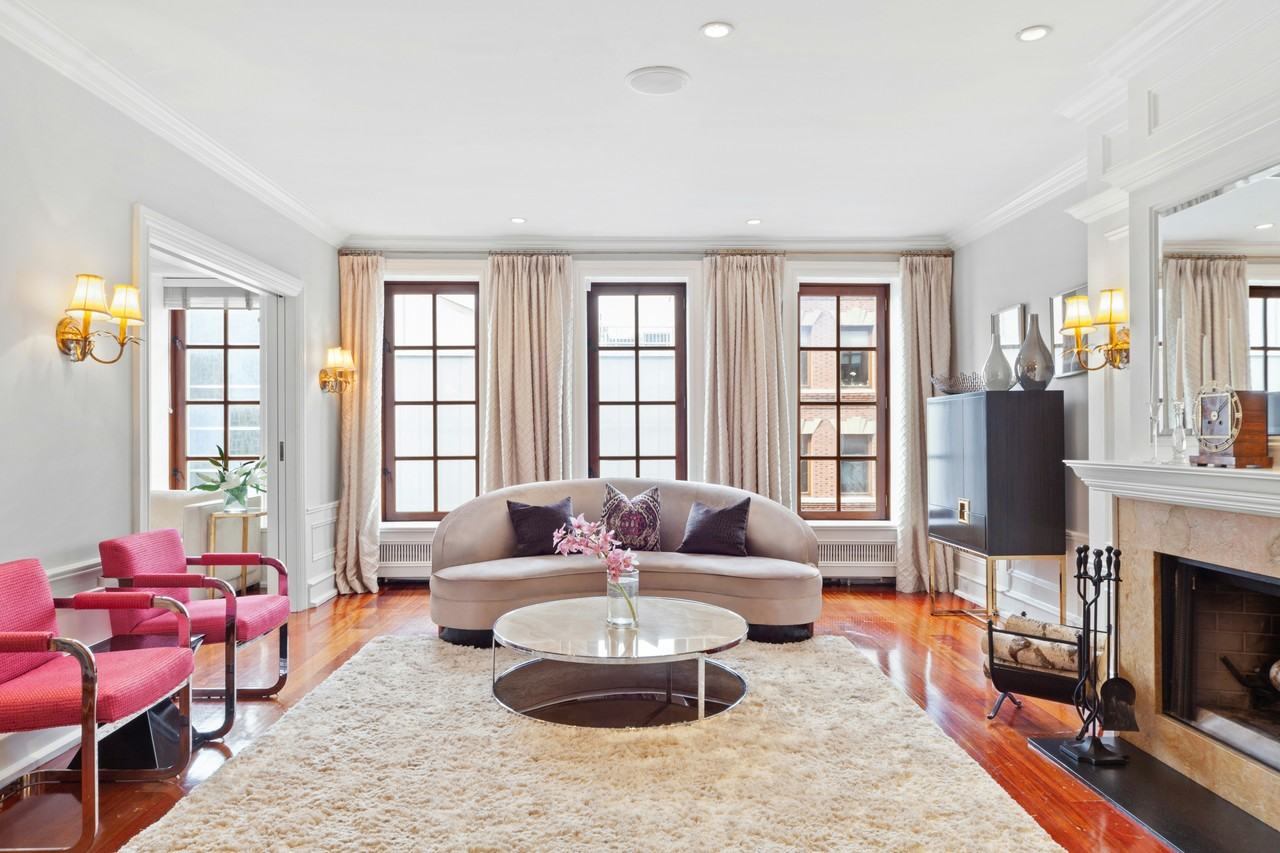 Listing photo 1 of 5