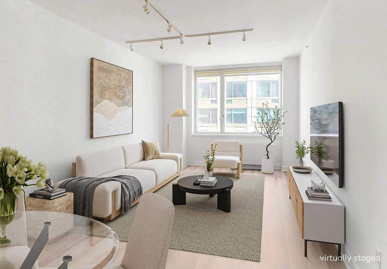 Listing photo 1 of 5