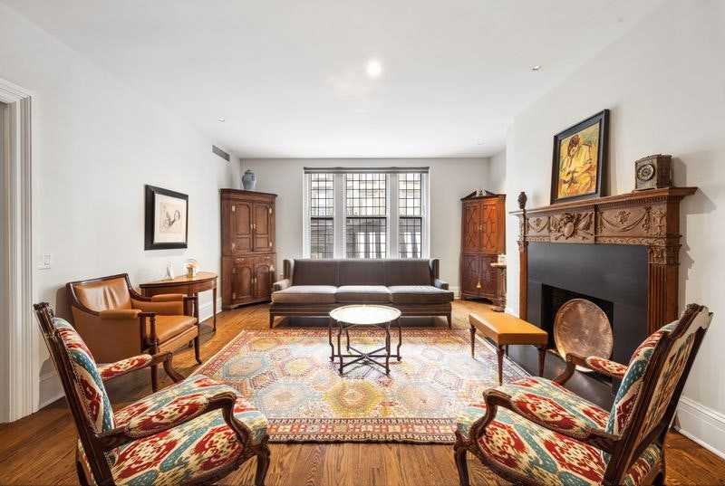 Listing photo 1 of 5