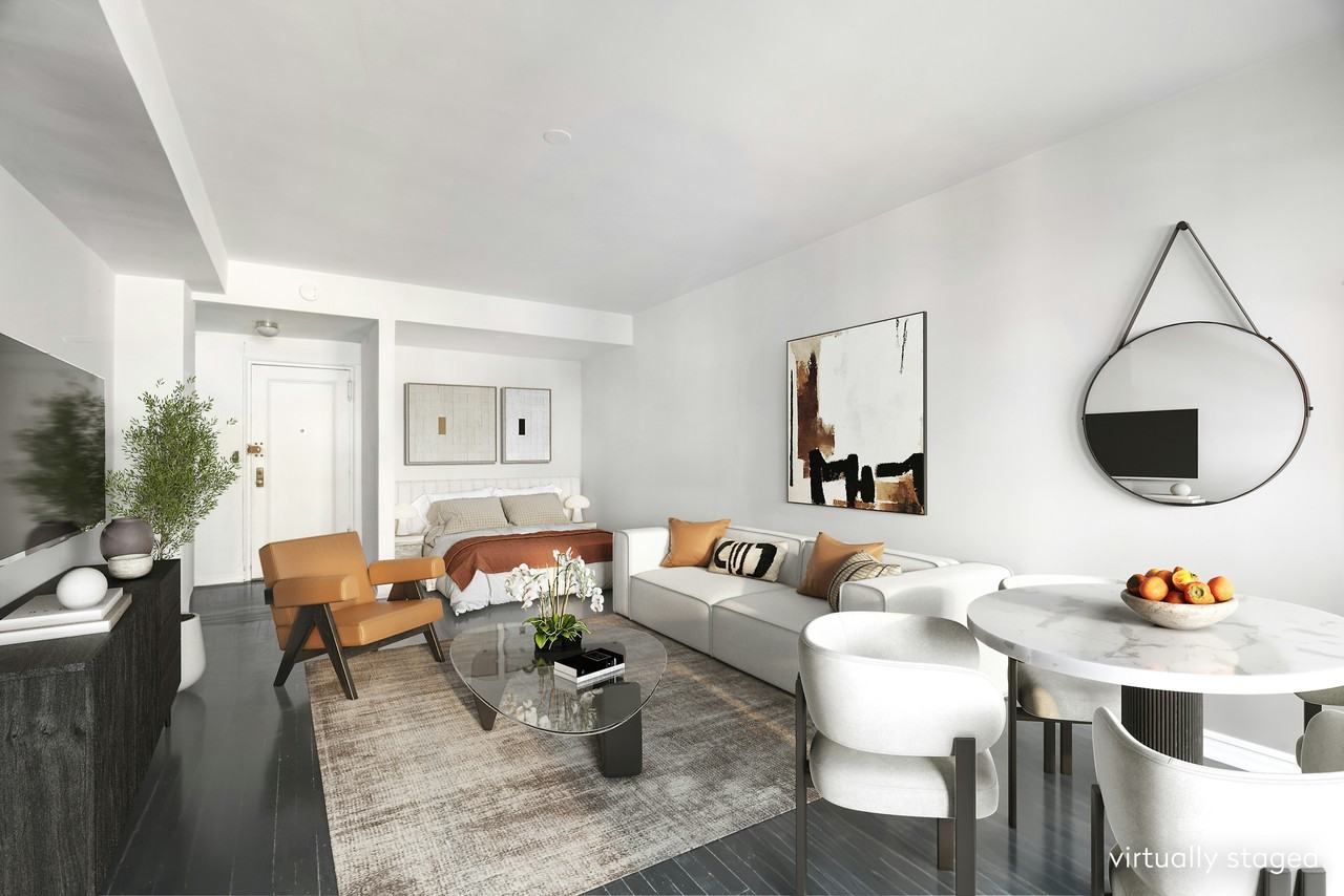 Listing photo 1 of 5