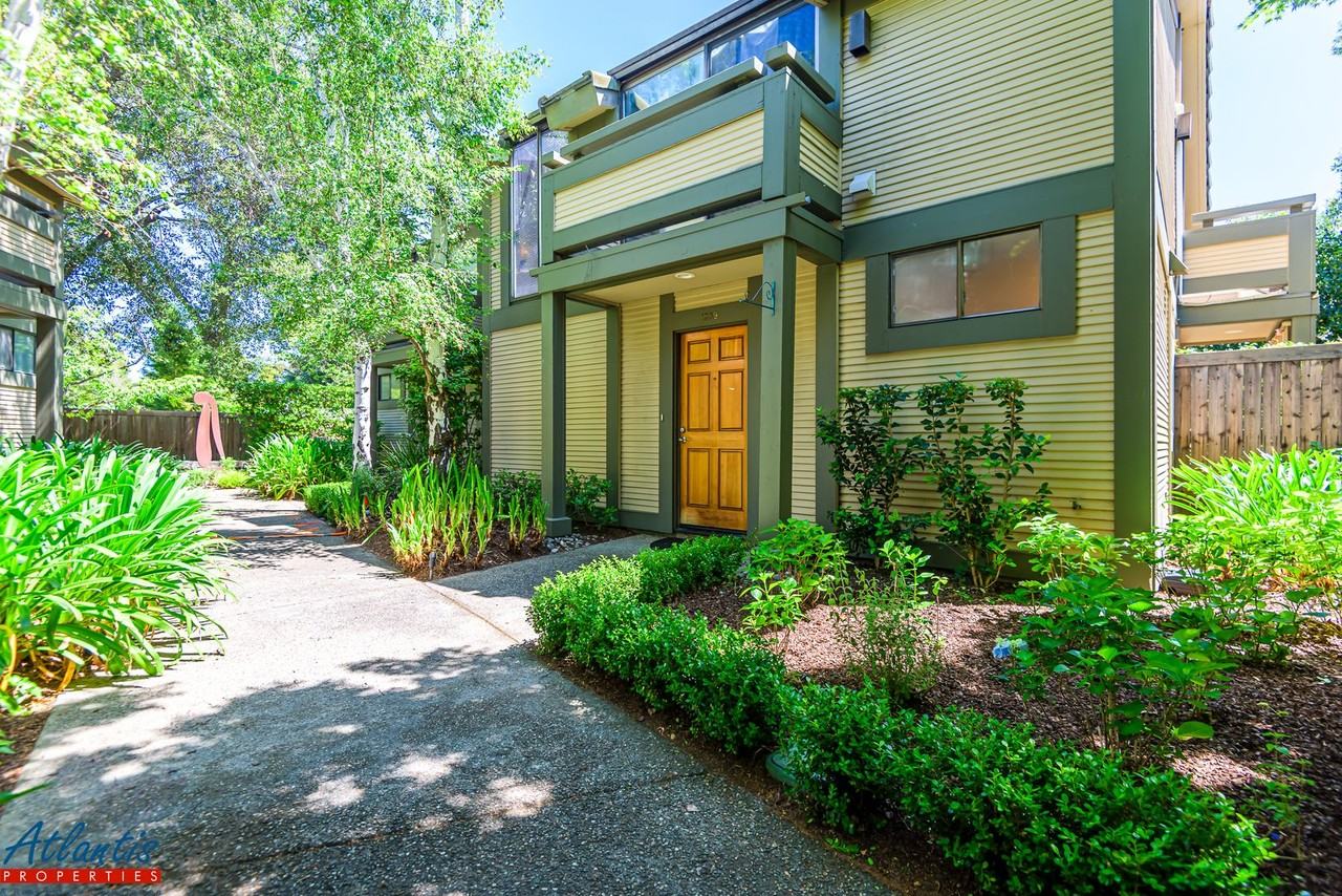Listing photo 1 of 5