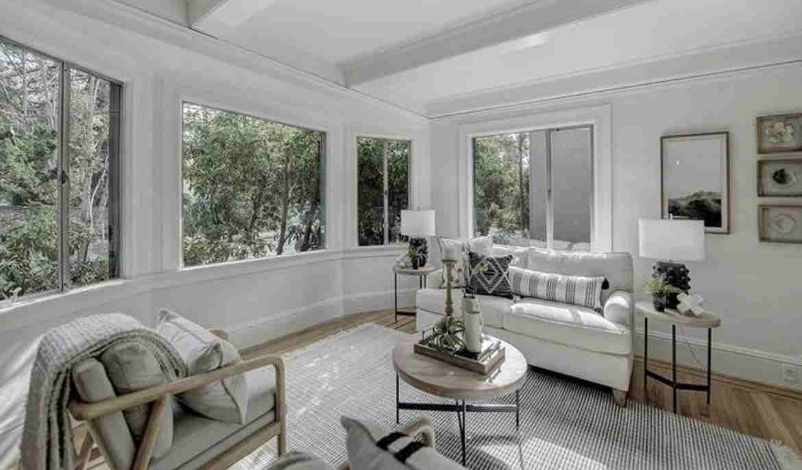 Listing photo 1 of 5