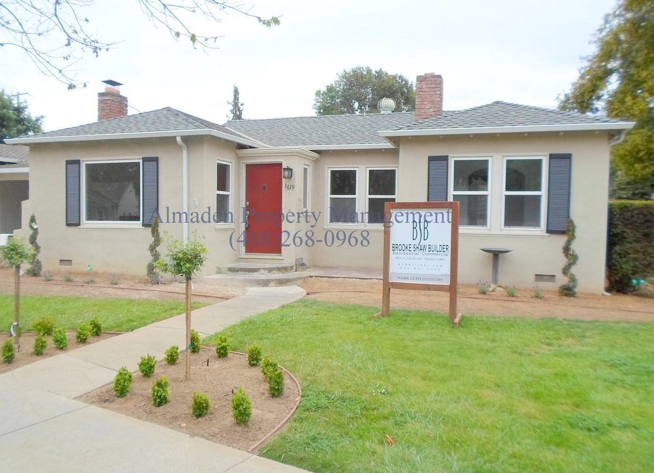 Listing photo 1 of 5