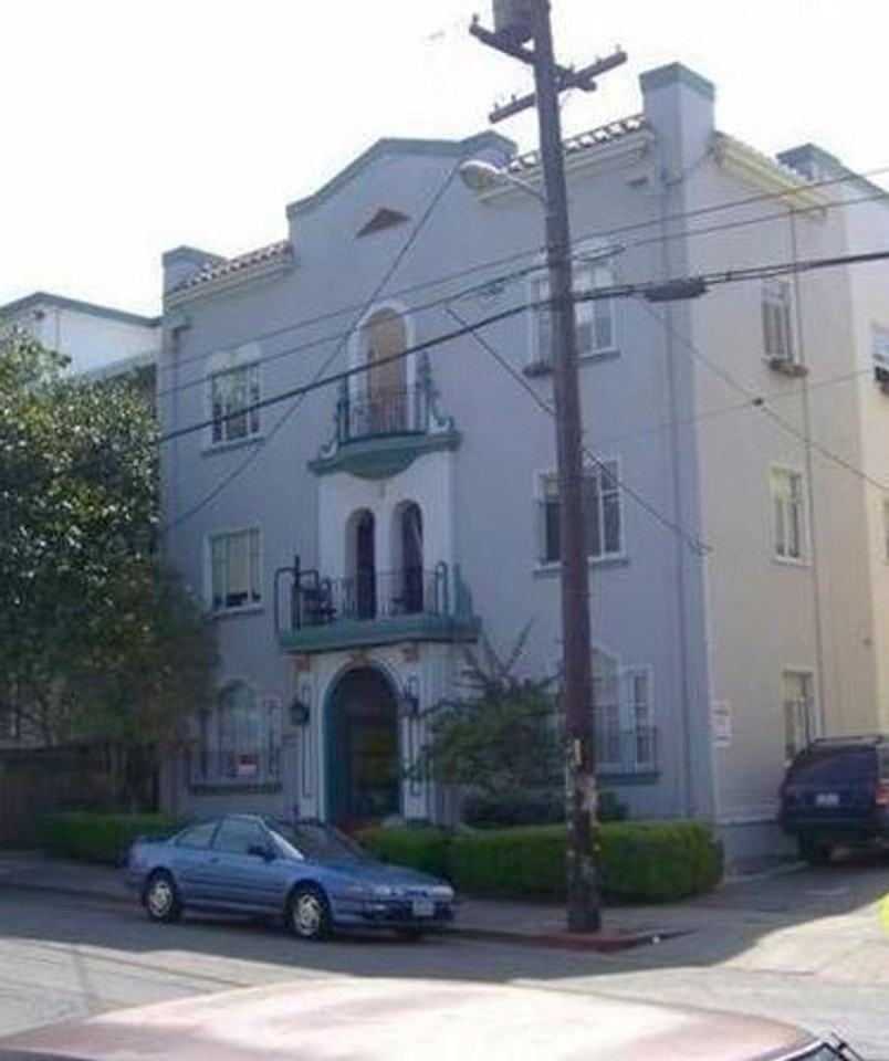 Listing photo 1 of 5