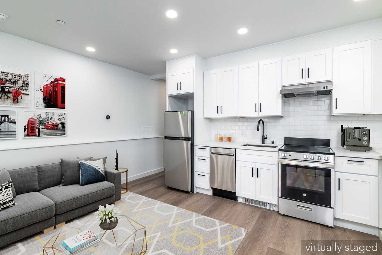 Listing photo 1 of 5