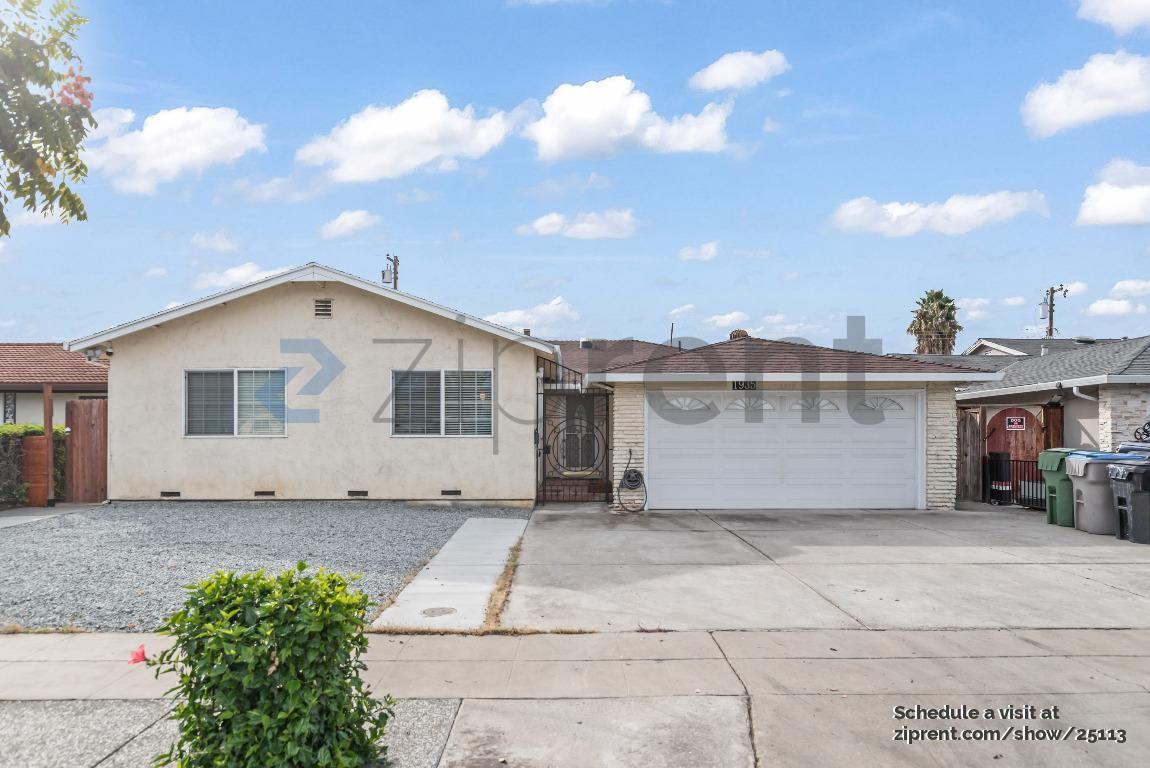 Listing photo 1 of 5