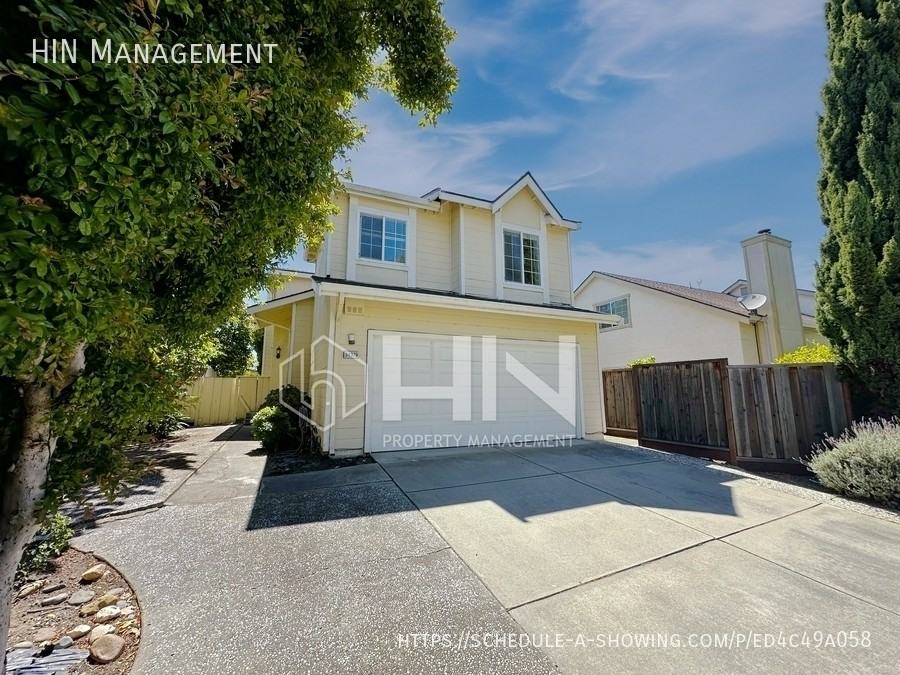 Listing photo 1 of 5