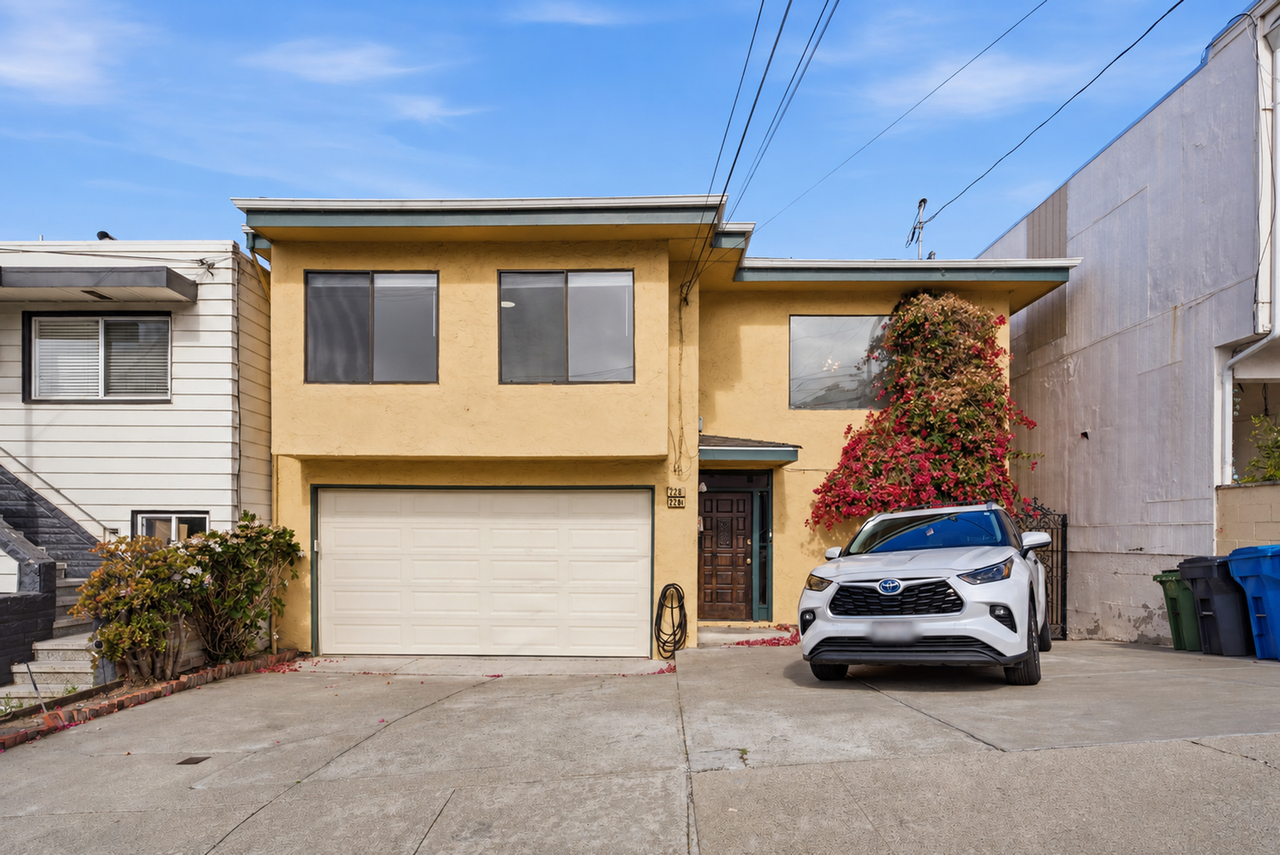 Listing photo 1 of 5