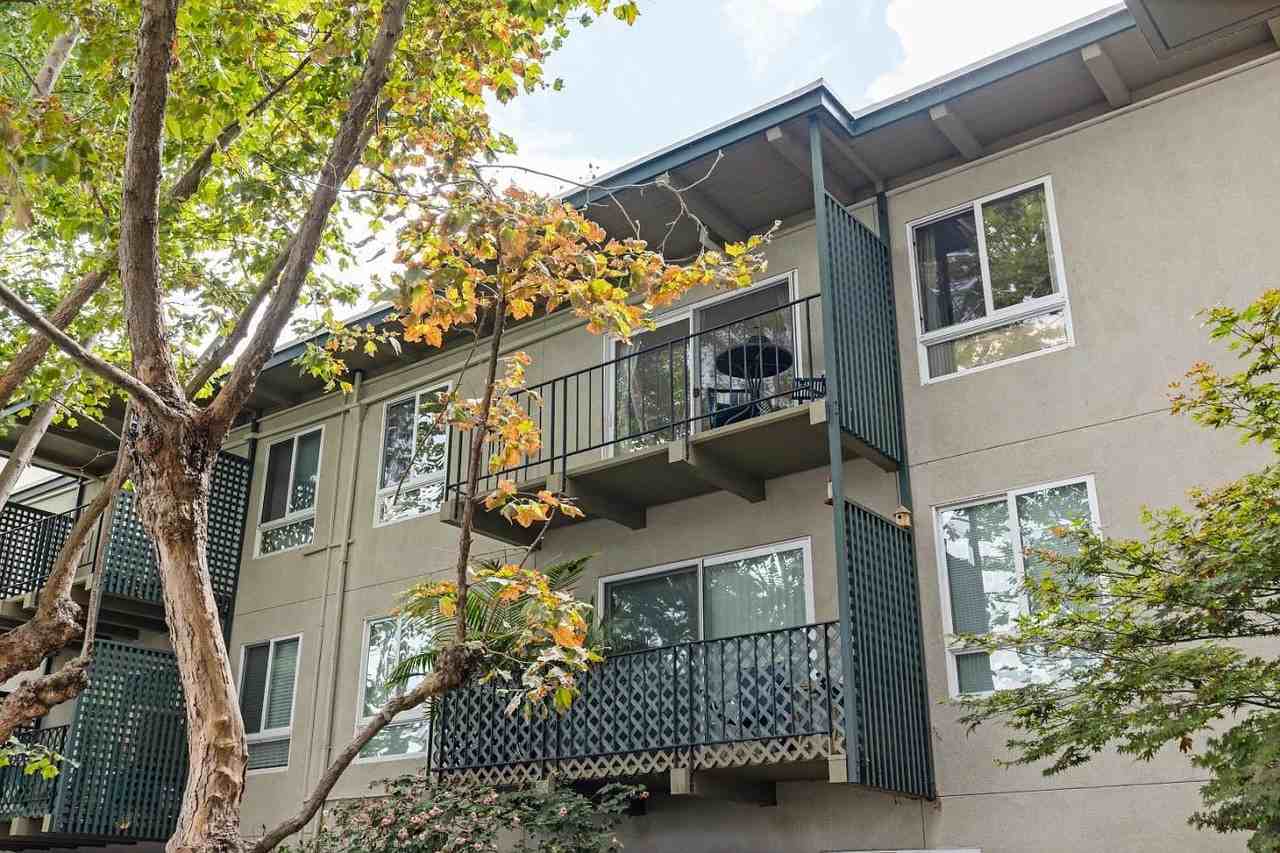 Listing photo 1 of 5