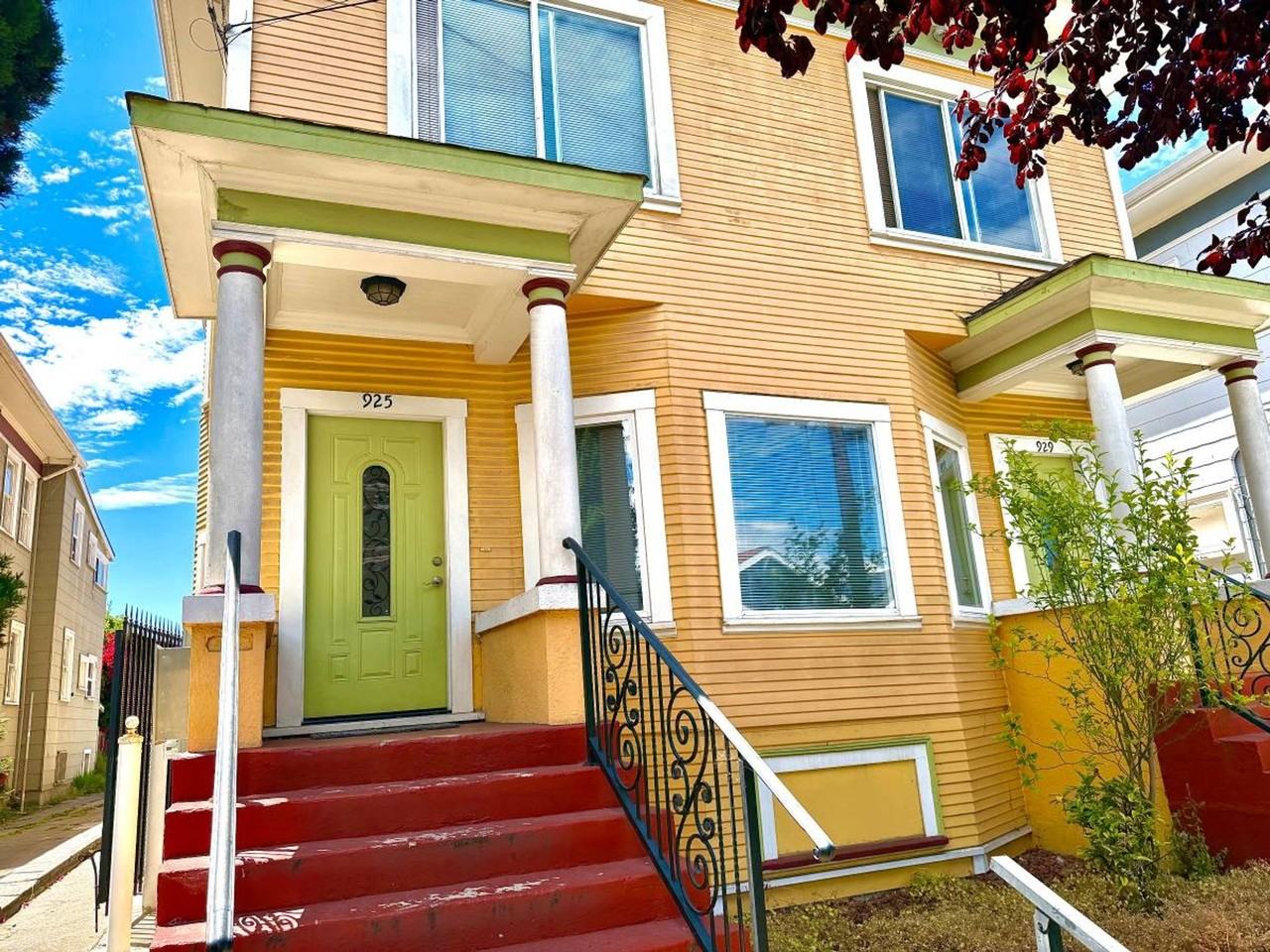 Listing photo 1 of 5