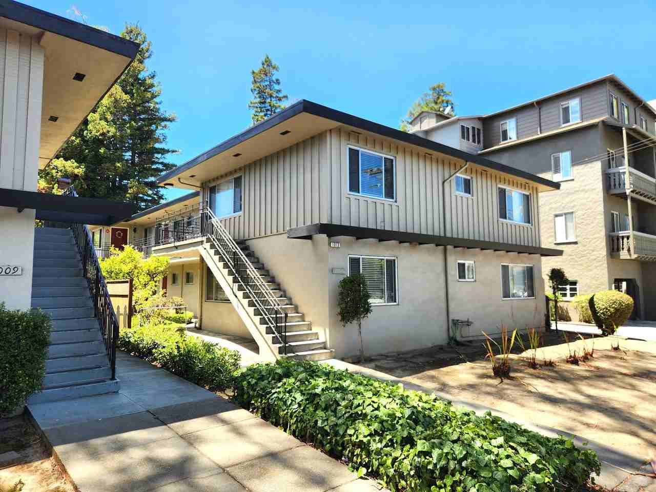 Listing photo 1 of 5