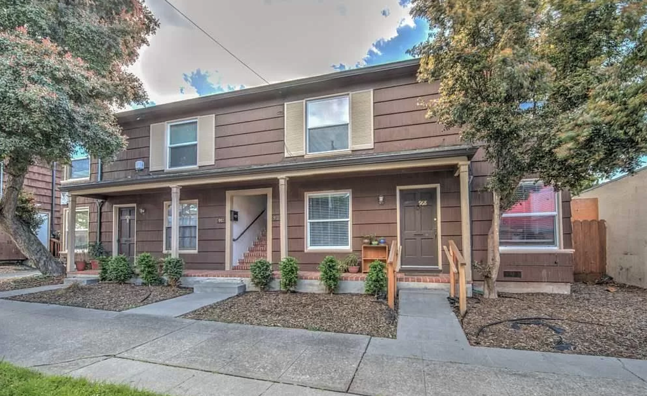 Listing photo 1 of 5