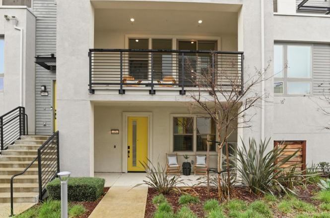Listing photo 1 of 5