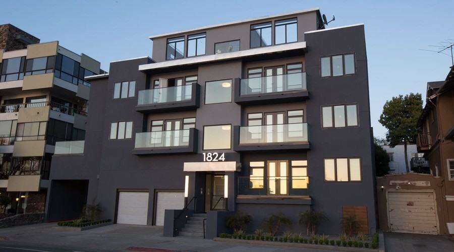Listing photo 1 of 5