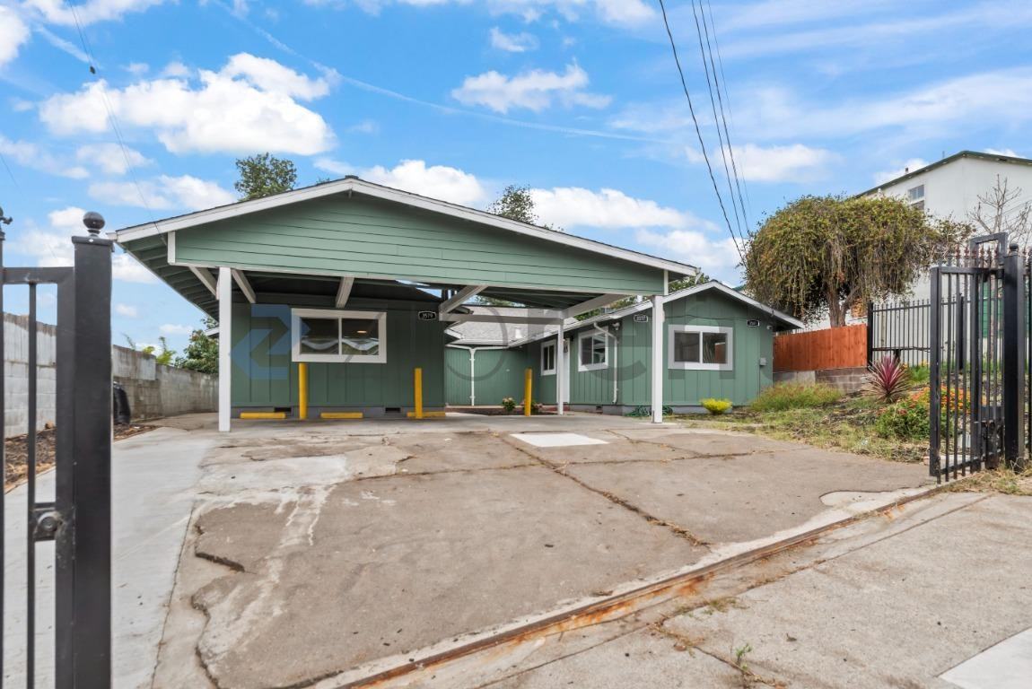 Listing photo 1 of 5