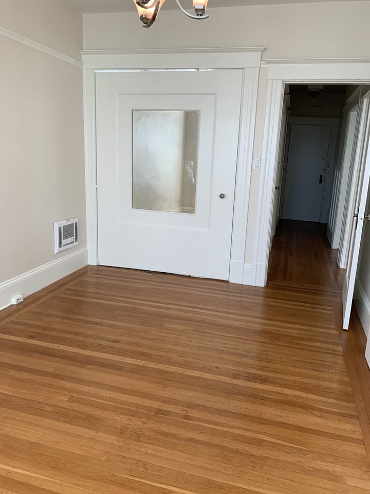 Listing photo 1 of 5
